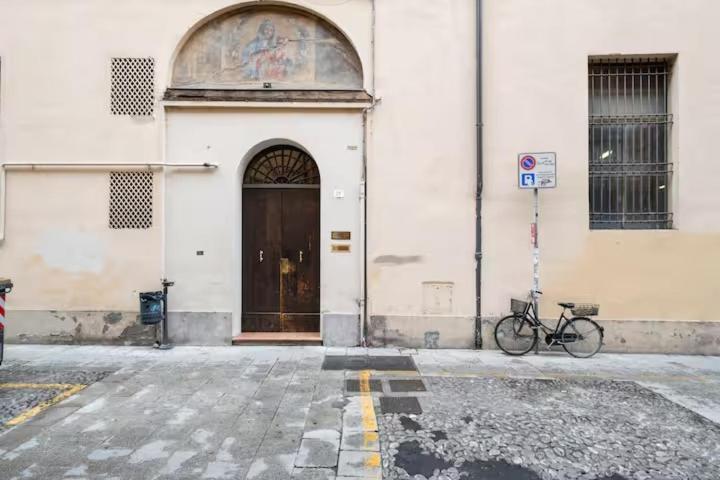 Pratello Elegante E Raffinata Mansarda Lejlighed Bologna Eksteriør billede